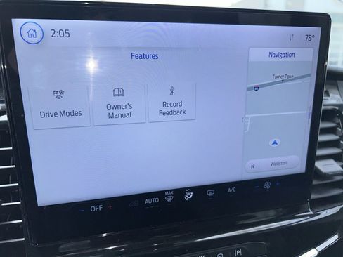 Used 2025 Ford Transit 350 XLT image 6