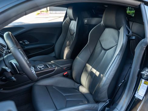 Used 2023 Audi R8 V10 performance RWD image 8