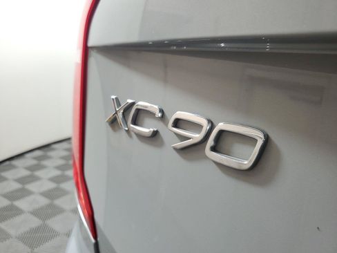 Used 2024 Volvo XC90 B6 Plus w/ Protection Package Premier AWD/4WD image 8