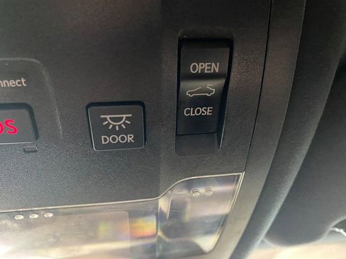 Used 2015 Lexus RC 350 w/ F Sport w/Summer Tires image 21