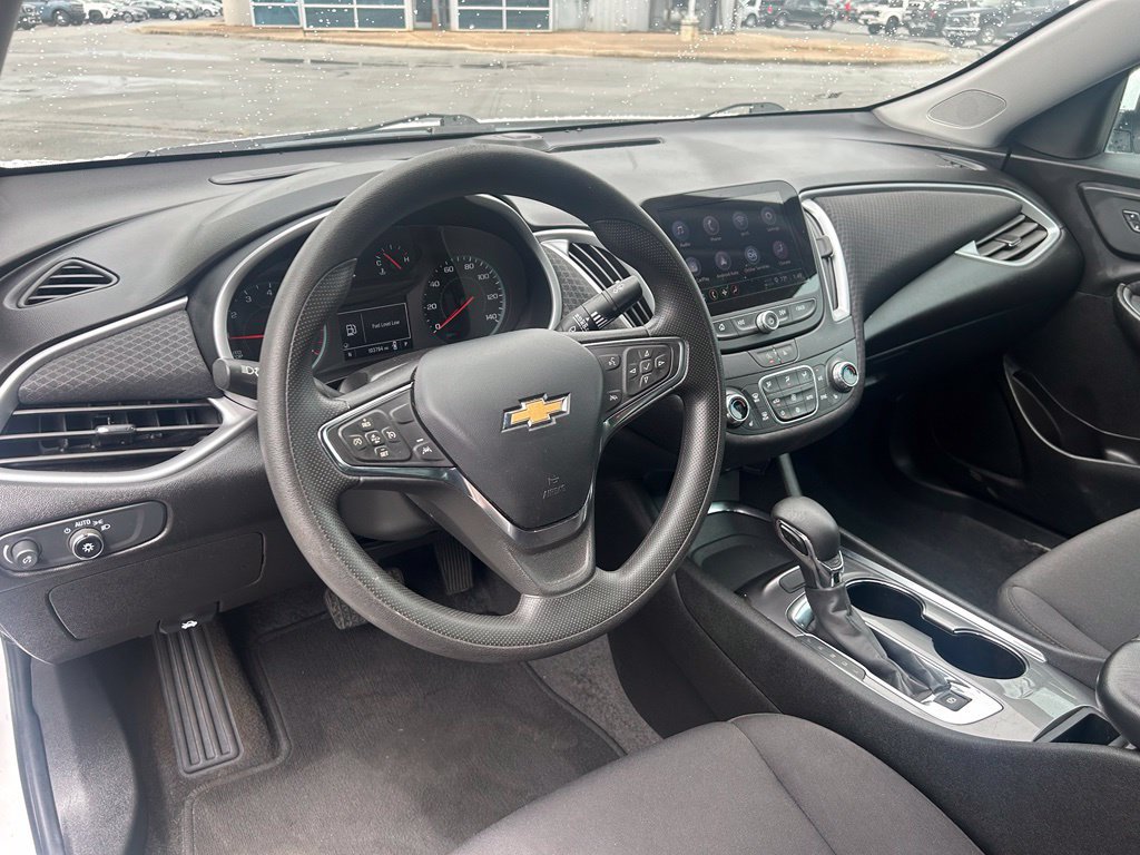 Used 2023 Chevrolet Malibu LT FWD image 12