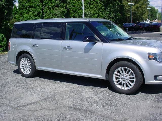 Used 2018 Ford Flex SEL w/ Equipment Group 202A FWD image 1
