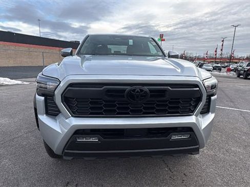 New 2026 Toyota Tacoma TRD Off-Road image 9