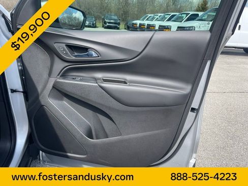 Used 2018 Chevrolet Equinox LT image 20