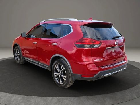 Used 2017 Nissan Rogue SL w/ SL Premium Package image 3