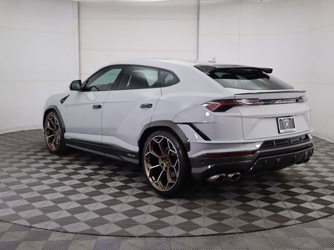 Used 2023 Lamborghini Urus Performante image 7