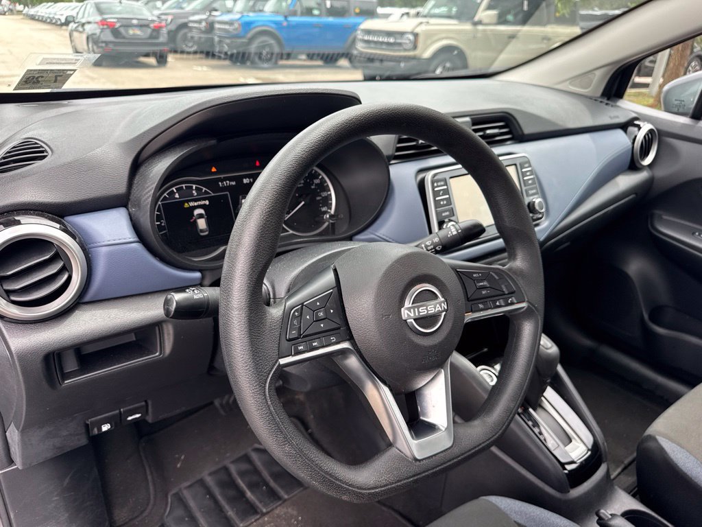 Used 2024 Nissan Versa SV FWD image 9