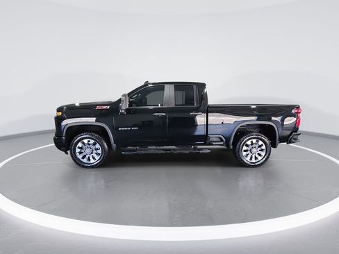Used 2024 Chevrolet Silverado 2500 Custom w/ Custom Value Package image 5