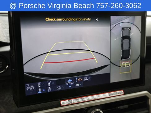 Used 2025 Toyota Tacoma Limited AWD/4WD image 39
