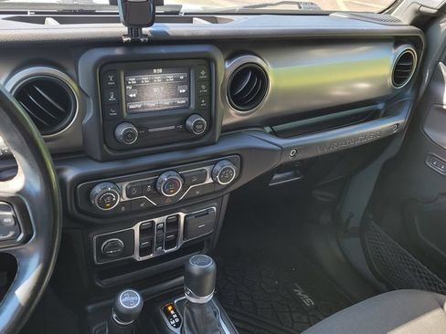 Used 2019 Jeep Wrangler Unlimited Sport S AWD/4WD image 21
