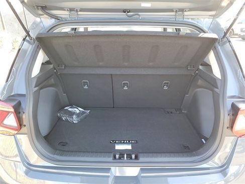 New 2026 Hyundai Venue SE image 20