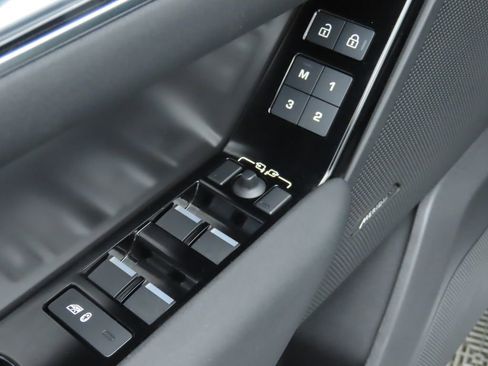 Used 2024 Land Rover Range Rover Velar Dynamic SE image 24