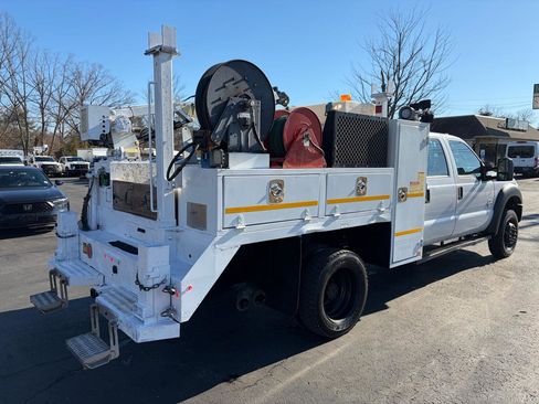 Used 2015 Ford F550 4WD Crew Cab 176 WB 60 CA XL image 7