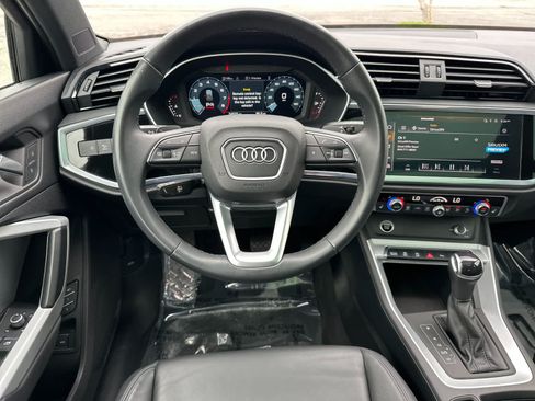 Used 2023 Audi Q3 2.0T Premium w/ Convenience Package AWD/4WD image 14