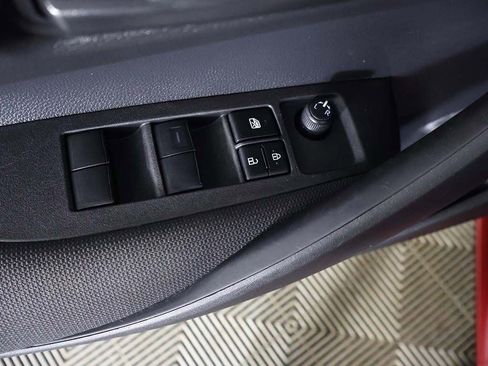 Used 2025 Toyota Corolla LE FWD image 30