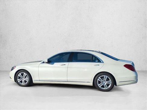 Used 2017 Mercedes-Benz S 550 Sedan image 9