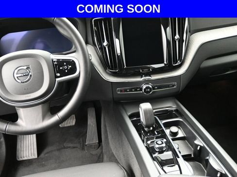 Used 2025 Volvo XC60 B5 Plus w/ Climate Package AWD/4WD image 13