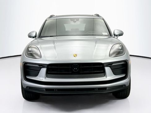 Used 2026 Porsche Macan AWD/4WD image 10