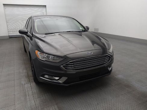 Used 2018 Ford Fusion SE w/ Equipment Group 201A image 14