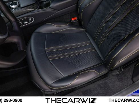Used 2023 Aston Martin V8 Vantage Coupe RWD image 42