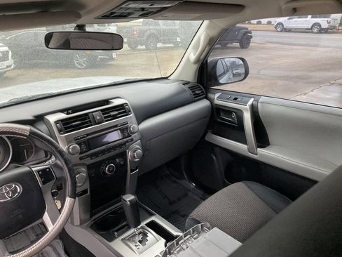 Used 2011 Toyota 4Runner SR5 image 15