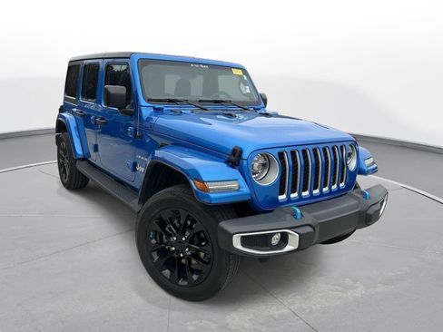 Used 2022 Jeep Wrangler Unlimited Sahara image 4