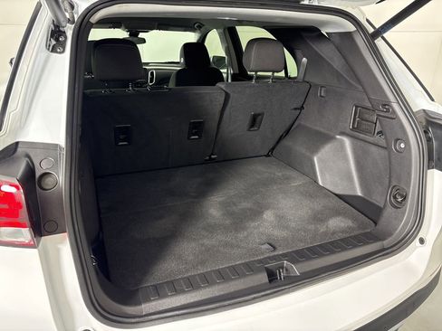 Used 2023 Chevrolet Equinox LT image 41