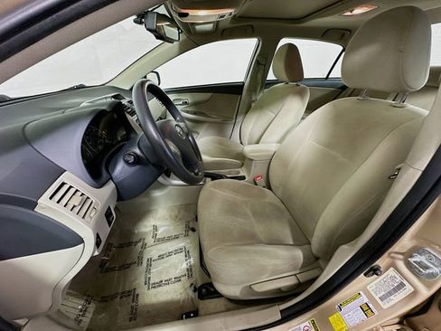 Used 2013 Toyota Corolla LE image 13