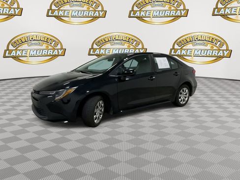 Used 2024 Toyota Corolla LE FWD image 7