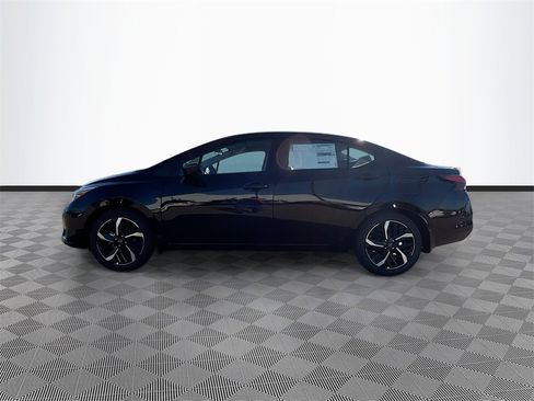 New 2025 Nissan Versa SR image 4