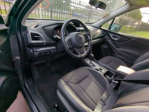 Used 2023 Subaru Forester Premium AWD/4WD image 7