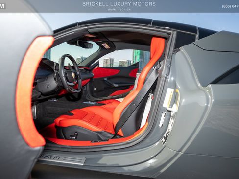 Used 2024 Ferrari SF90 Spider AWD/4WD image 8