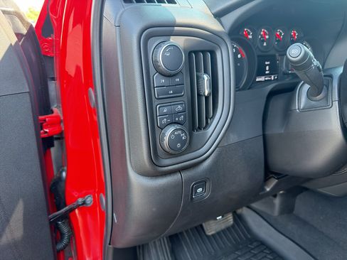 Used 2025 Chevrolet Silverado 2500 Custom w/ Custom Value Package AWD/4WD image 11