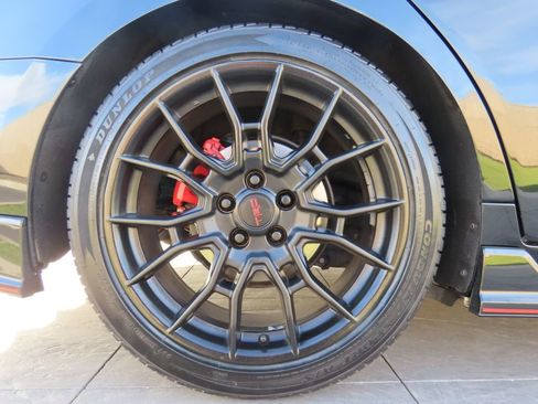 Used 2021 Toyota Avalon TRD image 31