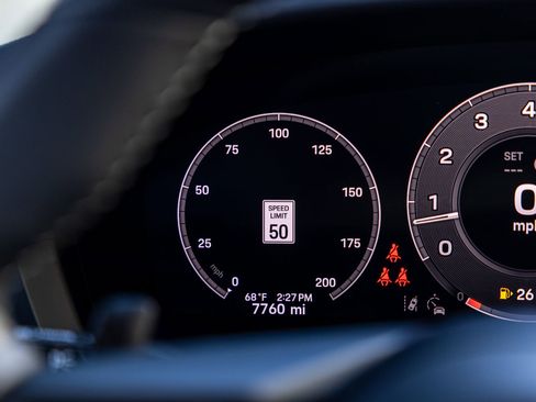 Certified 2025 Porsche 911 Carrera image 49