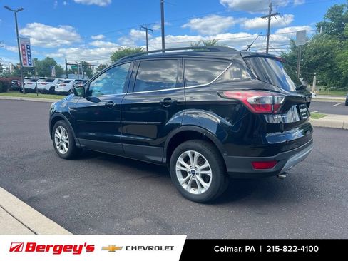 Used 2017 Ford Escape SE w/ Equipment Group 201A AWD/4WD image 5