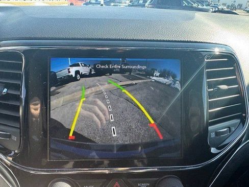 Used 2021 Jeep Grand Cherokee Limited AWD/4WD image 19