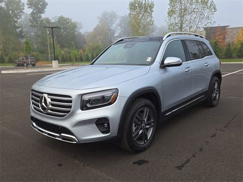 New 2026 Mercedes-Benz GLB 250 4MATIC image 7
