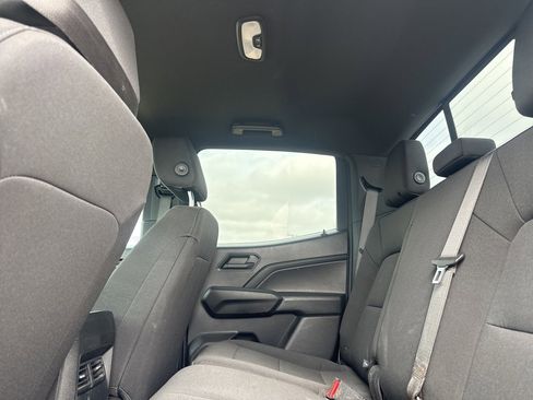 Used 2024 Chevrolet Colorado W/T w/ Safety Package image 33