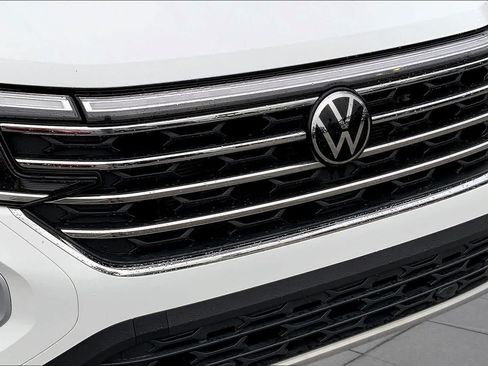 Used 2024 Volkswagen Atlas SE FWD image 29