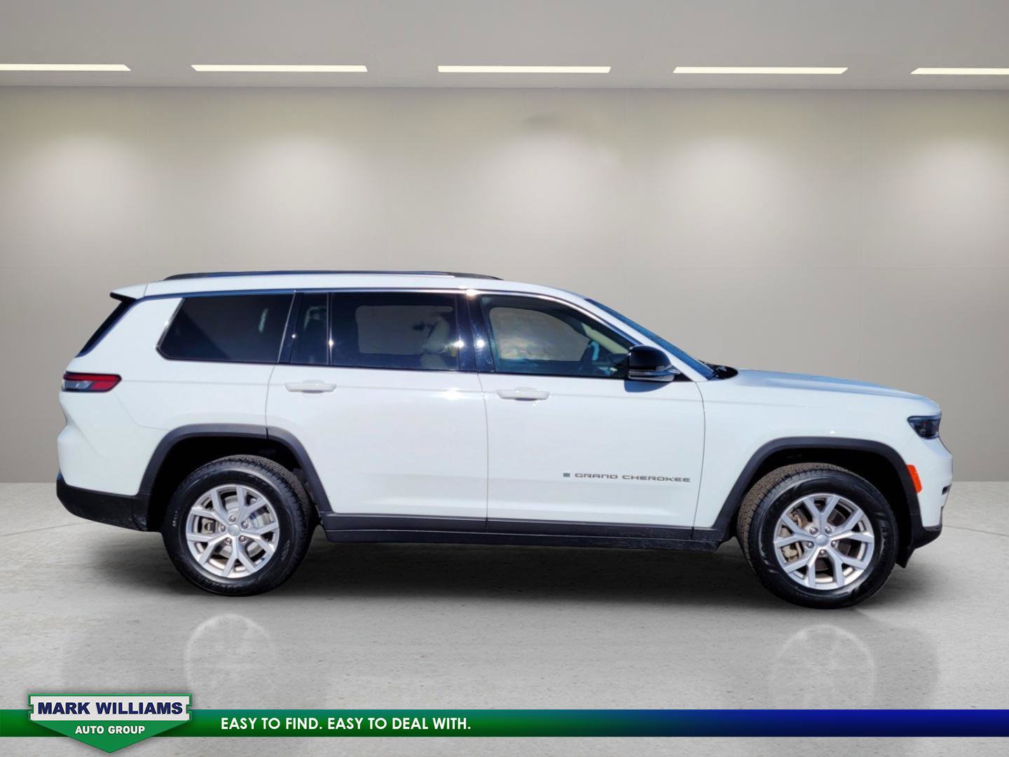Used 2021 Jeep Grand Cherokee L Limited AWD/4WD image 2