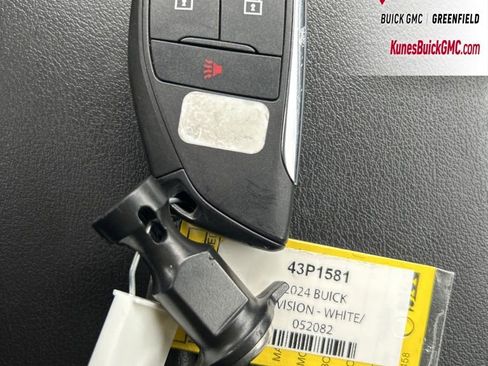 Used 2024 Buick Envision Sport Touring image 39