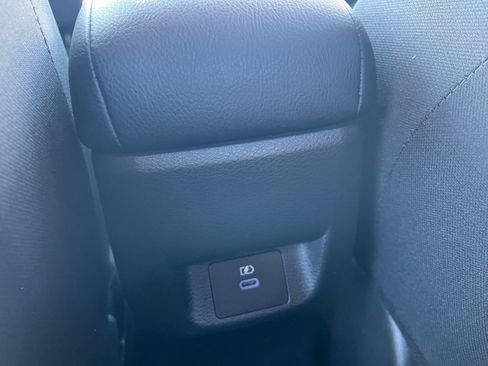 Used 2025 Nissan Versa SV image 23