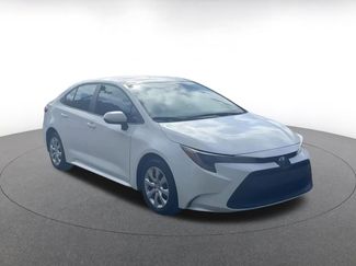 Used 2025 Toyota Corolla LE video 2