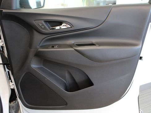 Used 2023 Chevrolet Equinox LT w/ LPO, Floor Liner Package AWD/4WD image 17