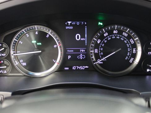 Used 2017 Lexus LX 570 4WD w/ Luxury Package image 73