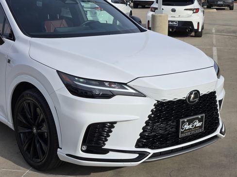 Used 2024 Lexus RX 500h F Sport image 10