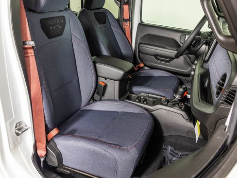 New 2026 Jeep Wrangler Unlimited Sport w/ Dual Top Group AWD/4WD image 36