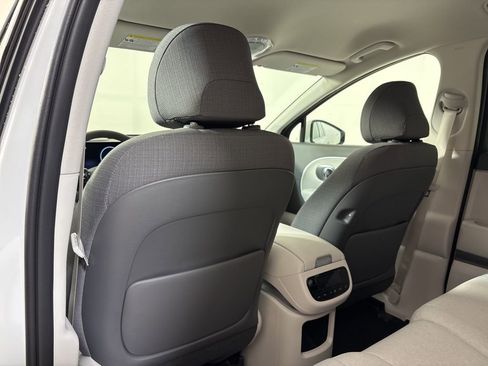 New 2026 Hyundai Ioniq 9 S image 18