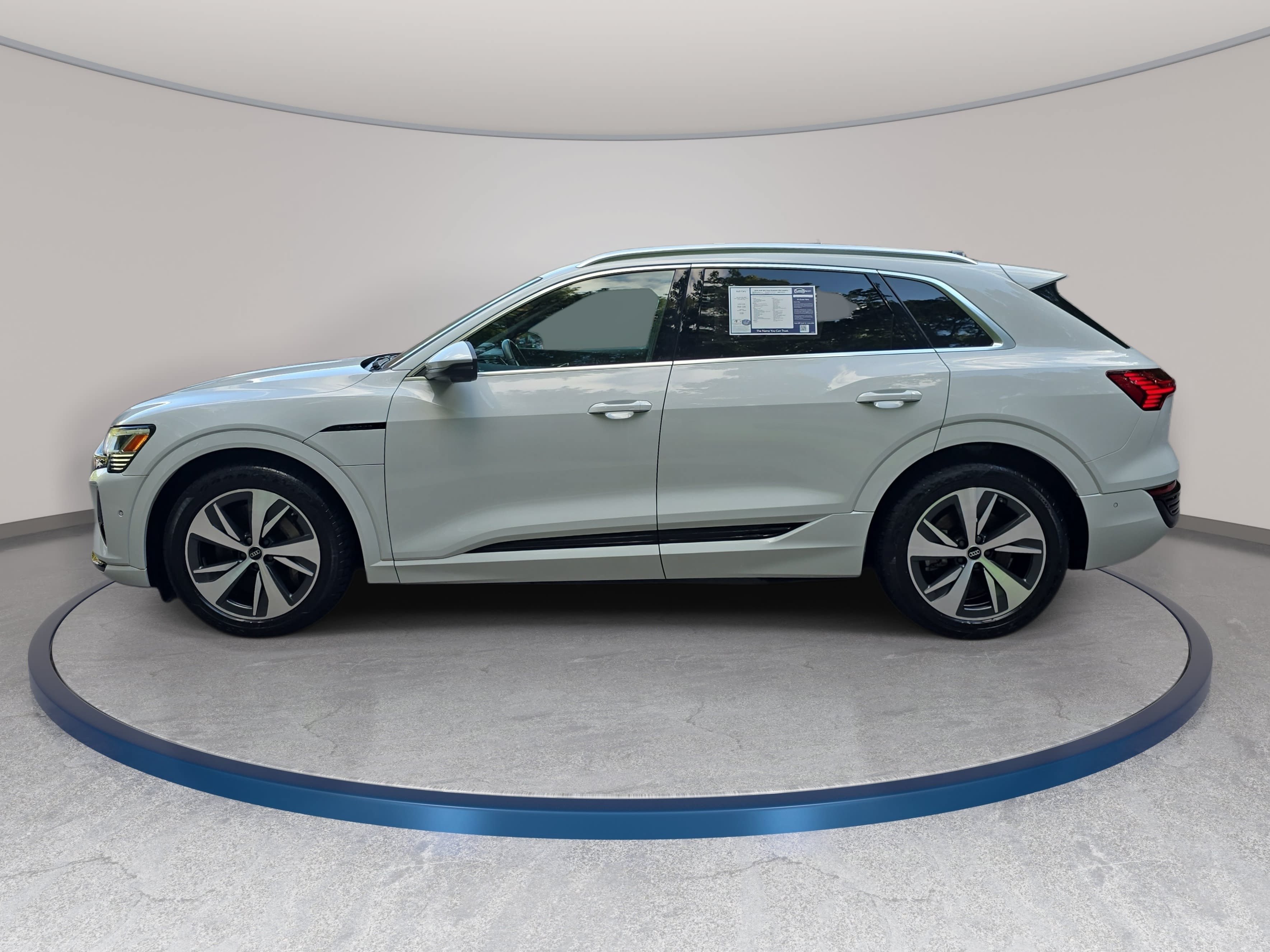 Used 2024 Audi Q8 e-tron Premium Plus w/ Premium Plus Package AWD/4WD image 8